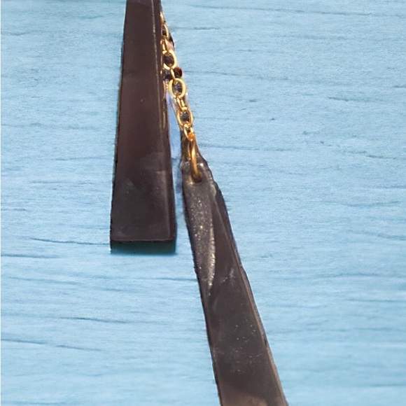 BUTTERFLY CALLIGRAPHY DROP EARRINGS NWOT - Picture 10 of 12